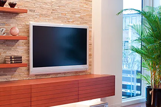 テレビ壁掛け工事
